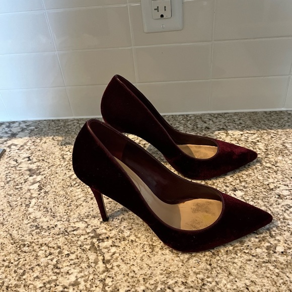 ALDO Velvet 4inch Pointy Toe Heels - Picture 2 of 5
